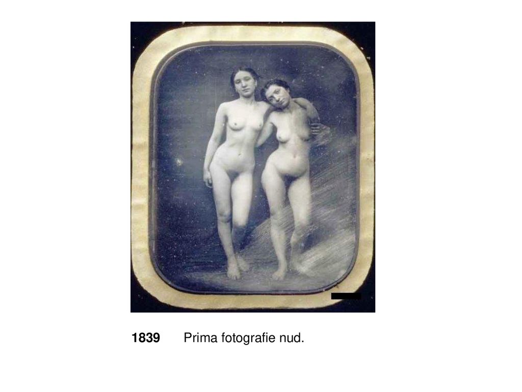 1839 Prima fotografie nud.
