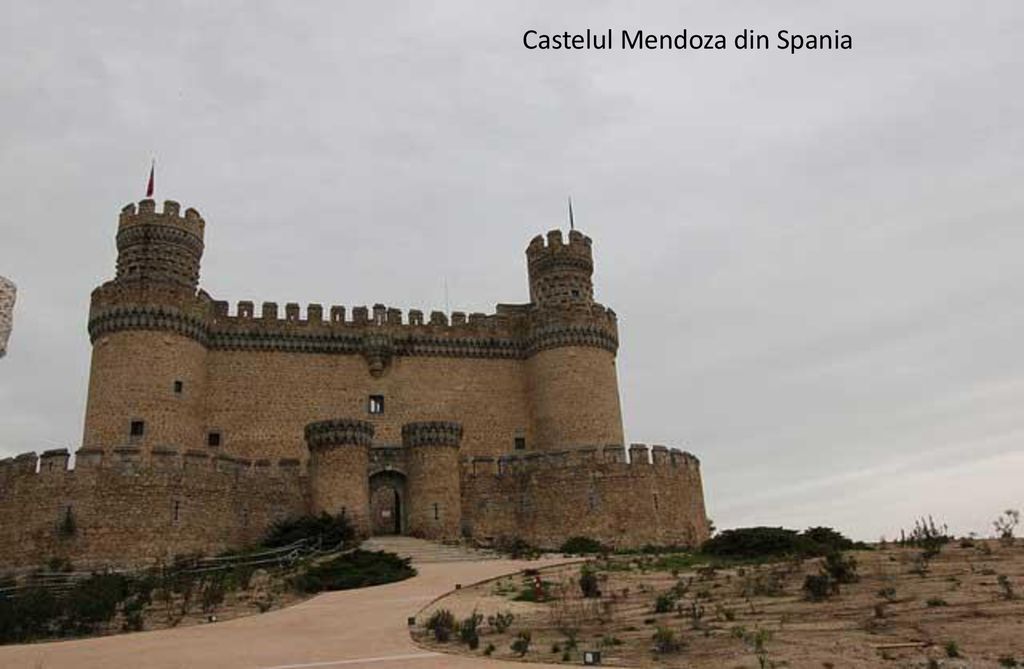 Castelul Mendoza din Spania